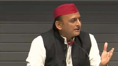 Photo of लखनऊ में सपा के राज्य मुख्यालय में विजय रथ का अवलोकन करने के बाद अखिलेश यादव ने मीडिया को भी किया संबोधित