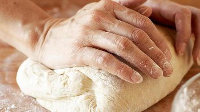 Photo of आटा गूंथने के बाद हो जाता है काला, इन उपायों से रखें फ्रेश