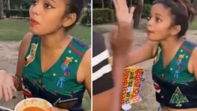 Photo of सिर्फ प्याज के लिए लड़की ने किया हंगामा, ठेले वाले को मारे थप्पड़