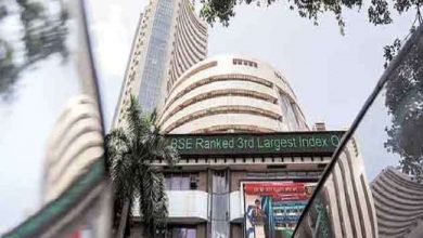 Photo of शुरुआती कारोबार में गिरावट के बाद 400 अंक से अधिक चढ़ा सेंसेक्स, RIL के शेयरों में इतनी फीसद से अधिक की तेजी