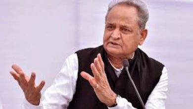 Photo of राजस्थान कांग्रेस में नहीं थम रही अंतरकलह,  गहलोत से बोले मंत्री- कब तक….