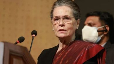 Photo of कांग्रेस सांसदों ने पार्टी की अंतरिम अध्यक्ष सोनिया गांधी के साथ हुई बैठक में सियासी हालात पर की चर्चा….