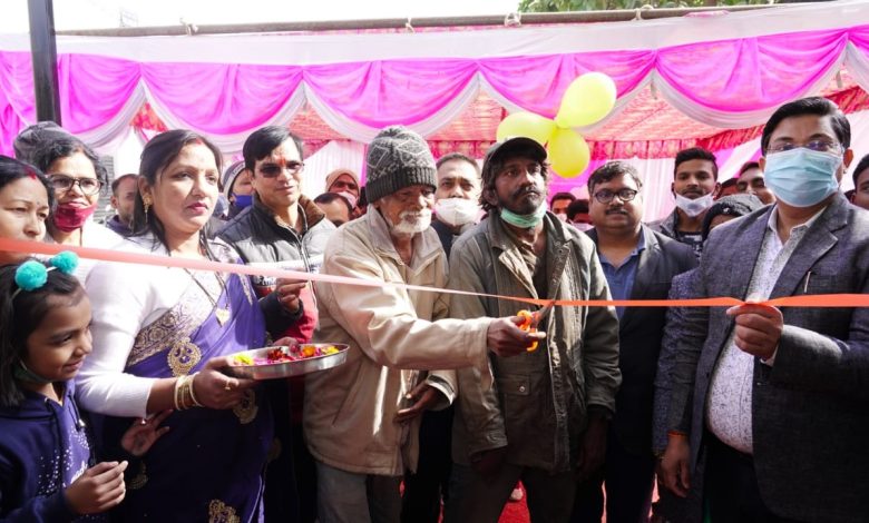 Photo of भिखारी द्वारा अस्पताल का  उदघाटन :लखनऊ