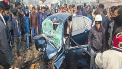 Photo of 1090 चौराहे पर तेज रफ्तार लक्जरी कार ने बाइक सवार युवकों को मारी टक्कर, हादसे में दो लोगों की मौत….