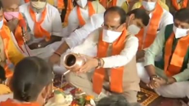 Photo of CM शिवराज सिंह चौहान PM मोदी की दीर्घायु और रक्षा के लिए भोपाल के गुफा मंदिर में महामृत्युंजय का किया जाप