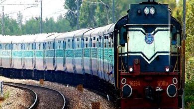 Photo of संक्रमण बढ़ते ही गोरखपुर और भागलपुर से जम्मूतवी जाने वाली अमरनाथ एक्सप्रेस की पेंट्रीकार में न नाश्ता बन रहा और न भोजन