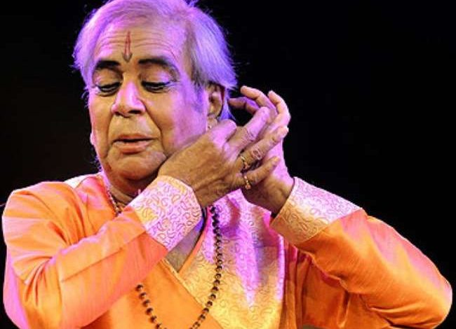 Photo of लखनवी कथक के पर्याय पंडित बिरजू महाराज का 83 वर्ष की उम्र में दिल्ली में हार्ट अटैक से हुआ निधन