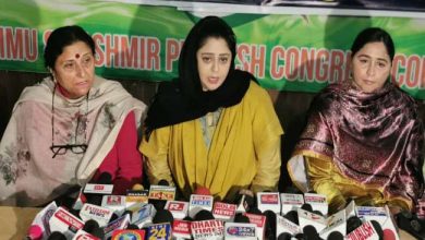 Photo of जम्मू-कश्मीर में फूट डालने वाली नीतियां अपना रही मोदी सरकार: पूर्व बॉलीवुड स्टार नगमा