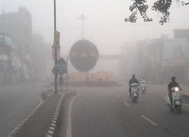 Photo of यूपी में पिछले कुछ दिनों से धूप की वजह से कम हुआ ठंड का असर, जानें- मौसम का ताजा अपडेट