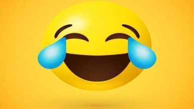 Photo of एक खूबसूरत लड़की रेलवे स्टेशन पहुंचकर टीटी से बोली…