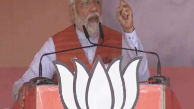 Photo of आतंकियों के खिलाफ कार्रवाई पर आंसू बहाते हैं सपा व कांग्रेस के नेता: PM मोदी