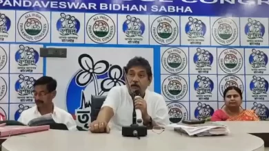 Photo of तृणमूल कांग्रेस के विधायक नरेंद्रनाथ चक्रवर्ती ने बीजेपी के समर्थको को दी धमकी, कहा- अगर वोट देने गए तो..