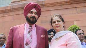 Photo of पूर्व पंजाब कांग्रेस अध्यक्ष नवजोत सिंह सिद्धू की पत्नी की बिगड़ी सेहत, होने वाली है सर्जरी…