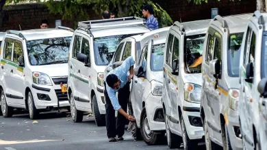 Photo of कैब ड्राइवरों की हड़ताल के चलते दिल्ली में परेशान हुए लोग, किराया बढ़ाने की मांग जारी…