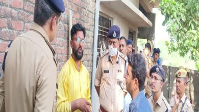 Photo of प्रयागराज: एक ही परिवार के पांच सदस्यों की हत्या, मचा हडकंप…