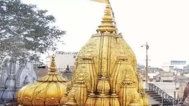 Photo of काशी विश्वनाथ मंदिर के खिलाफ विवादित टिप्पणी  करने के मामले में लखनऊ विश्वविद्यालय के प्रोफेसर पर दर्ज हुई एफआईआर