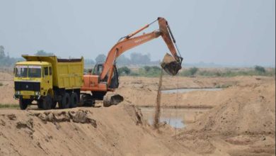 Photo of जनपद आगरा के खनन निरीक्षक को किया गया निलंबित