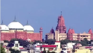 Photo of मथुरा: श्रीकृष्ण जन्मभूमि मंदिर से सटी शाही मस्जिद हटाने के मामले में टली सुनवाई, जानें कारण ￼