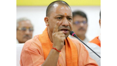 Photo of एक्शन में सीएम योगी, डीएम सहित 21 आईएएस अफसरों की तबादला लिस्‍ट जारी