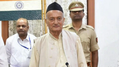 Photo of महाराष्ट्र में सियासी संकट के बीच राज्यपाल भगत सिंह कोश्यारी हुए कोरोना संक्रमित