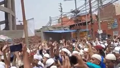 Photo of जुमे की नमाज के बाद सहारनपुर की सड़कों पर उतरे मुस्लिम समुदाय, जमकर की नारेबाजी…