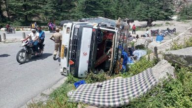 Photo of उत्तराखंड: गंगोत्री हाईवे पर कांवड़ यात्रियों का एक ट्रक हुआ दुर्घटना, चार लोगों को आई…￼￼
