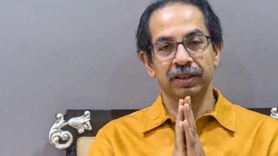 Photo of सुप्रीम कोर्ट ने दी उद्धव ठाकरे को राहत, कहा- विधायकों पर कोई फैसला न लें स्पीकर