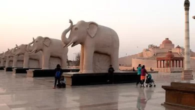 Photo of लखनऊ: अंबेडकर पार्क में चोरी हुई हाथी की मूर्ति ￼