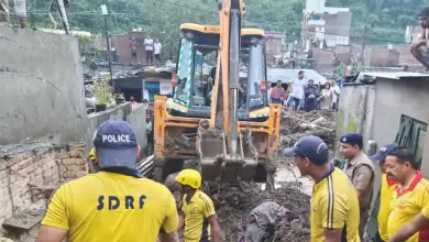 Photo of देहरादून: भारी बारिश की वजह से ढहा घर, एक बच्चा समेत तीन की मौत
