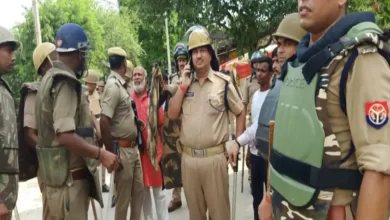 Photo of वाराणसी में भारी सतर्कता और सुरक्षा की घेरेबंदी के बाद भी मोहर्रम के जुलूस के दौरान बवाल, ईंट-पत्थर के साथ…