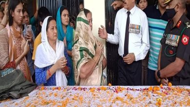 Photo of 38 साल बाद घर पहुंचा शहीद चंद्रशेखर का पार्थिव शरीर, सीएम धामी ने…￼