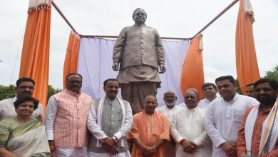 Photo of पूर्व मुख्यमंत्री कल्याण सिंह की प्रथम पुण्य तिथि पर सीएम योगी ने किया अनावरण￼