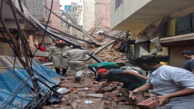 Photo of दिल्ली के आजाद मार्केट में निर्माणाधीन इमारत गिरी, कई मजदूरों के दबे होने की आशंका￼