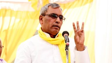 Photo of एक बार फिर सुभासपा प्रमुख ओम प्रकाश राजभर को लगा बड़ा झटका, 25 से अधिक नेताओं ने दिया इस्तीफा