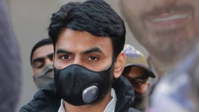 Photo of गालीबाज श्रीकांत त्यागी को हाईकोर्ट से लगा बड़ा झटका, जमानत याचिक पर…￼