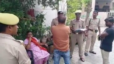 Photo of यूपी: पेड़ से लटकी मिली दो सगी दलित बहनों की लाश, मचा हडकंप￼