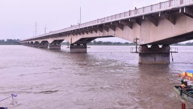 Photo of भारी बारिश के चलते खतरे के निशान पर पहुंचा सरयू नदी का जलस्तर, 50 गांवों में…