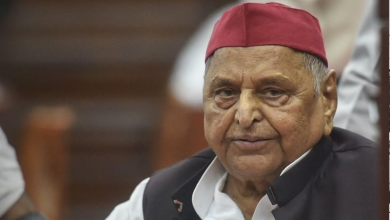 Photo of नाजुक हालत में मुलायम सिंह यादव की तबीयत, अखिलेश यादव पहुंचे मेदांता