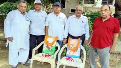 Photo of बुजुर्गो ने उत्साह से मनाया महात्मा गांधी और लालबहादुर शास्त्री की जयन्ती