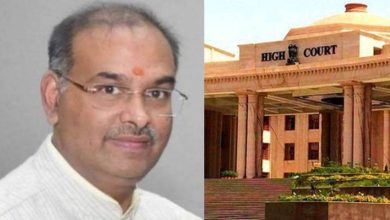 Photo of प्रो. विनय पाठक को लगा हाई कोर्ट का बड़ा झटका, खारिज हुई गिरफ्तारी पर रोक लगाने की मांग 