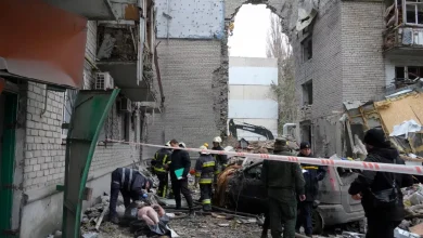 Photo of रूस ने यूक्रेन पर किए मिसाइल हमले में बहुमंजिला इमारत ध्वस्त, 6 लोगों की मौत