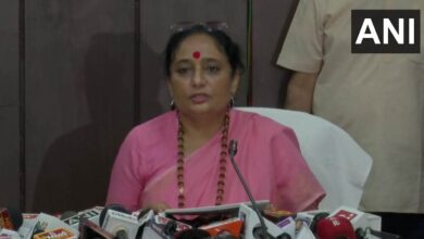 Photo of विधानसभा अध्यक्ष ऋतु खंडूड़ी ने मुख्यमंत्री धामी पर साधा निशाना, कहा…