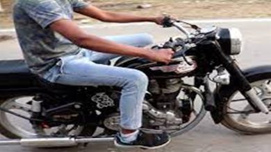 Photo of अमानक साइलेंसर बुलेट वाहन में लगाकर चलने वालों के विरुद्ध पुलिस ने चलाया जांच अभियान..