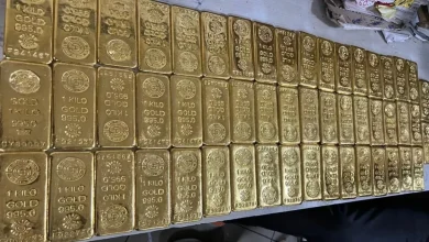 Photo of महाराष्ट्र में सीमा शुल्क अधिकारियों ने मुंबई हवाई अड्डे पर 32 करोड़ रुपये का सोना जब्त..