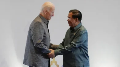 Photo of कोरोना वायरस से संक्रमित हुए कंबोडिया के PM हुन सेन ने कई नेताओं से की थी आमने-सामने मुलाकात..