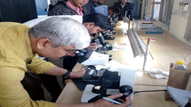 Photo of मलेरिया माइक्रोस्कोपी पर राज्य स्तरीय प्रशिक्षकों को किया गया प्रशिक्षित