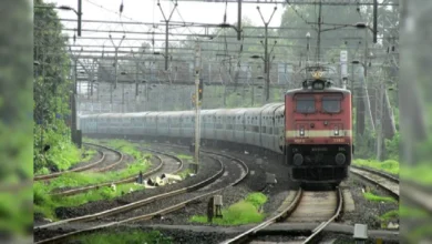 Photo of कोहरे के कारण 273 ट्रेनें हुई कैंसल, जबकि 46 ट्रेनों के समय और रूट में हुआ बदलाव
