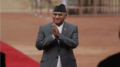 Photo of नेपाली कांग्रेस के अध्यक्ष शेर बहादुर देउबा संसदीय दल के नेता पद के लिए घोषित हुए विजेता, पढ़ें पूरी खबर ..