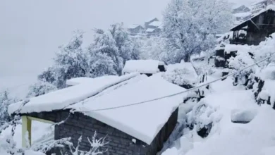 Photo of एक बार फिर उत्तराखंड में मौसम ने ली करवट, इन शेहरों में हुई बर्फबारी