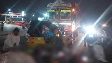Photo of रायपुर में हुआ सड़क हदसा, 20-25 लोग घायल